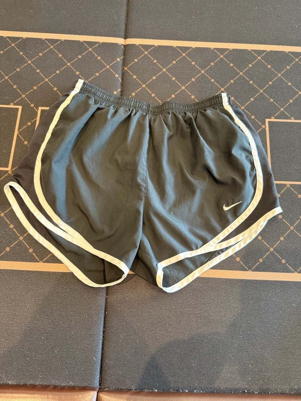 Nike Dri-FIT Women's Athletic Running Shorts Black with White Trim Size Small